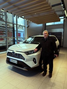 Rauhalan Jukalle uusi RAV4!